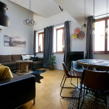Premium By Hi5 - Gozsdu Apartment *
